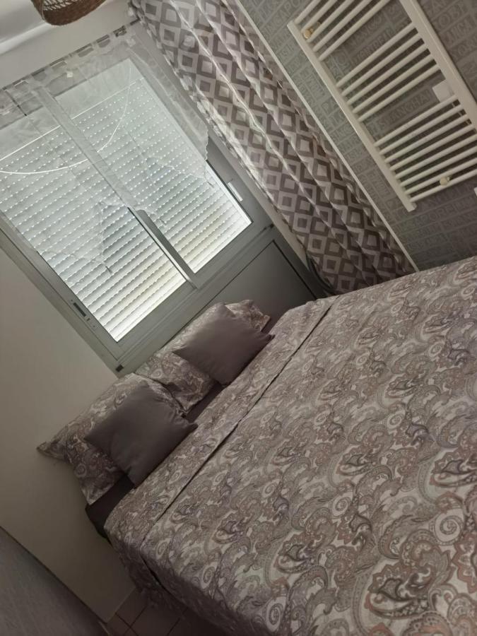 Apartamento Agreable T1 Bis En Bord De Loire Blois Exterior foto